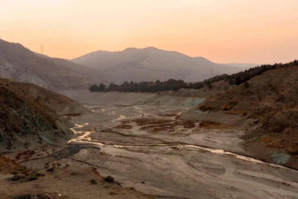 Earth Faces "Water Bankruptcy" Era Amidst Overconsumption and Climate Change