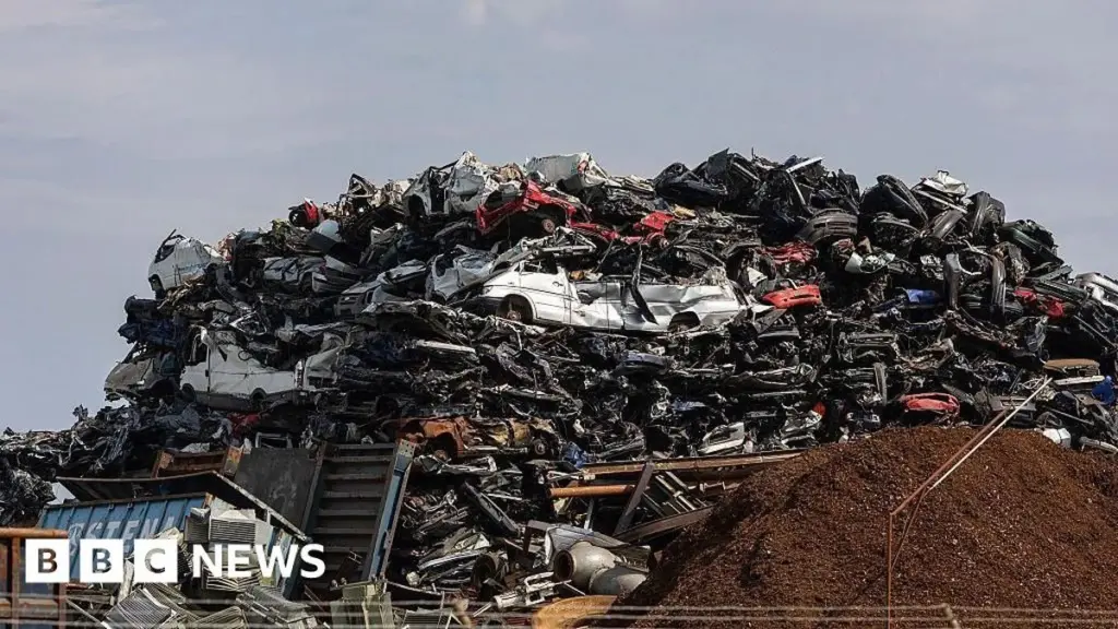 82-Year-Old Man Crushed to Death by Crane at Munich Scrapyard