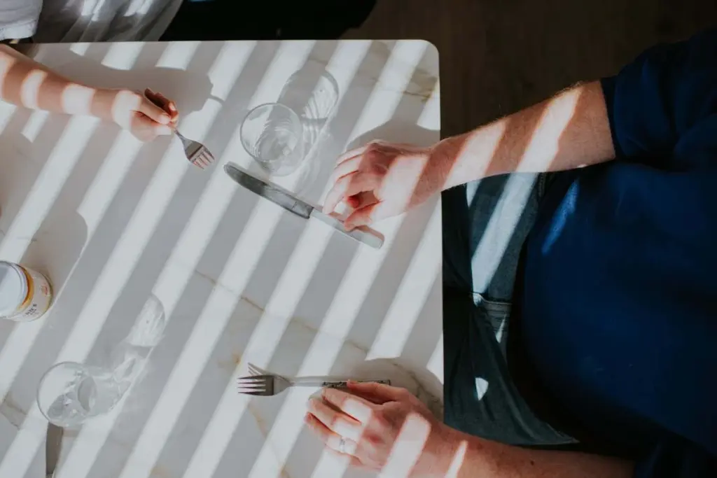Intermittent Fasting's Efficacy Questioned for Weight Loss in Overweight Adults
