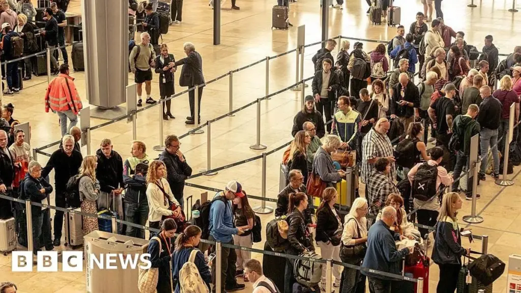 Long Queues Expected at European Airports Due to New Biometric Border System