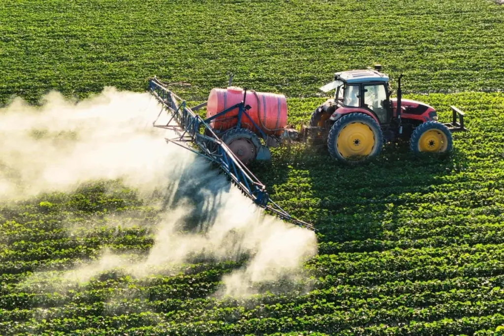 Pesticide Harm to Wildlife Escalates Despite Decades-Old Warnings
