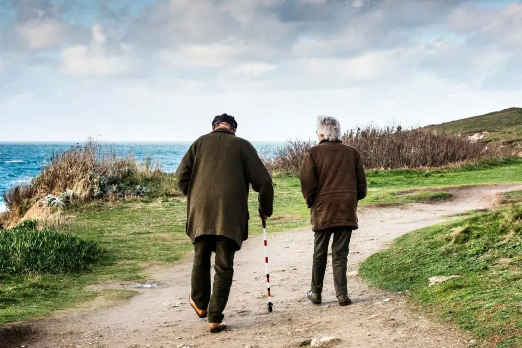 Daily Walking Regimen Linked to Slowed Cognitive Decline in Older Adults