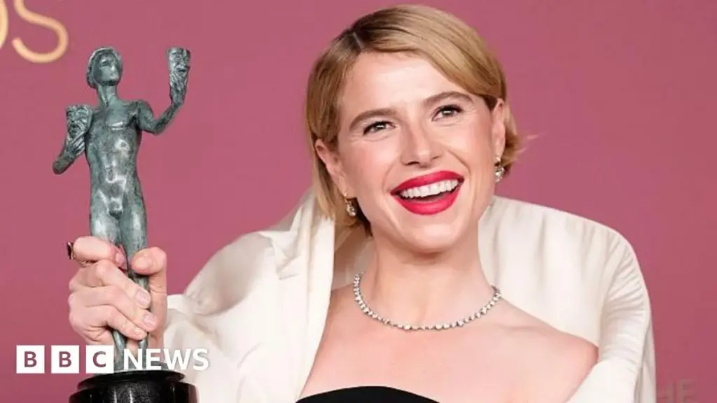 Jessie Buckley's Awards Acclaim: A Look Ahead to the Oscars?