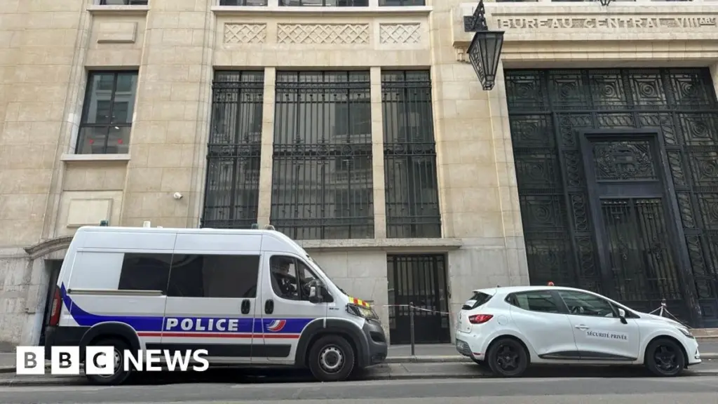 Paris Foiled Bomb Attempt: Three Arrested Outside Bank of America