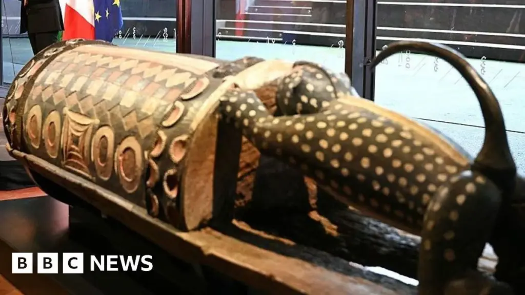 Sacred 'Talking Drum' Returns to Ivory Coast After Century Abroad