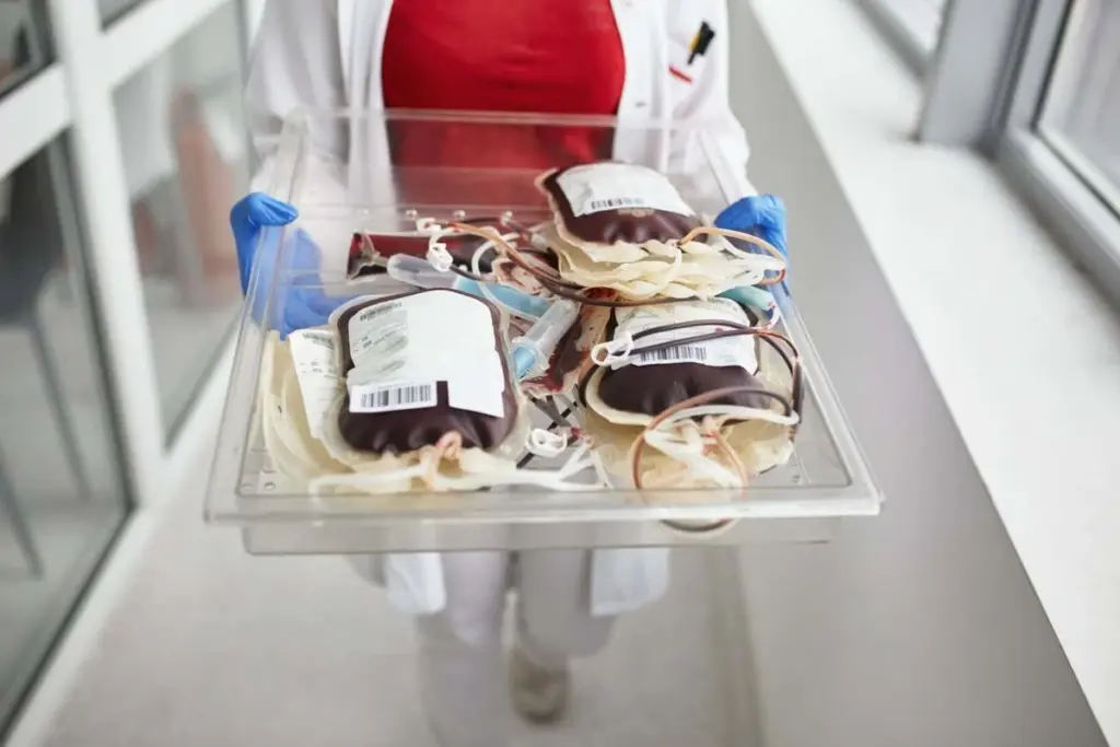 Unvaccinated Blood Requests Lead to Critical Transfusion Delays in US Hospital